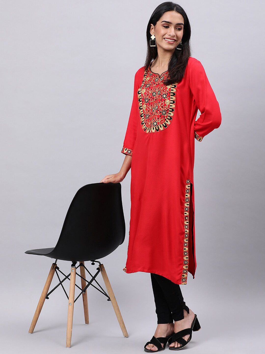 Souchii Women Ethnic Motifs Yoke Design Mirror Work Kurta