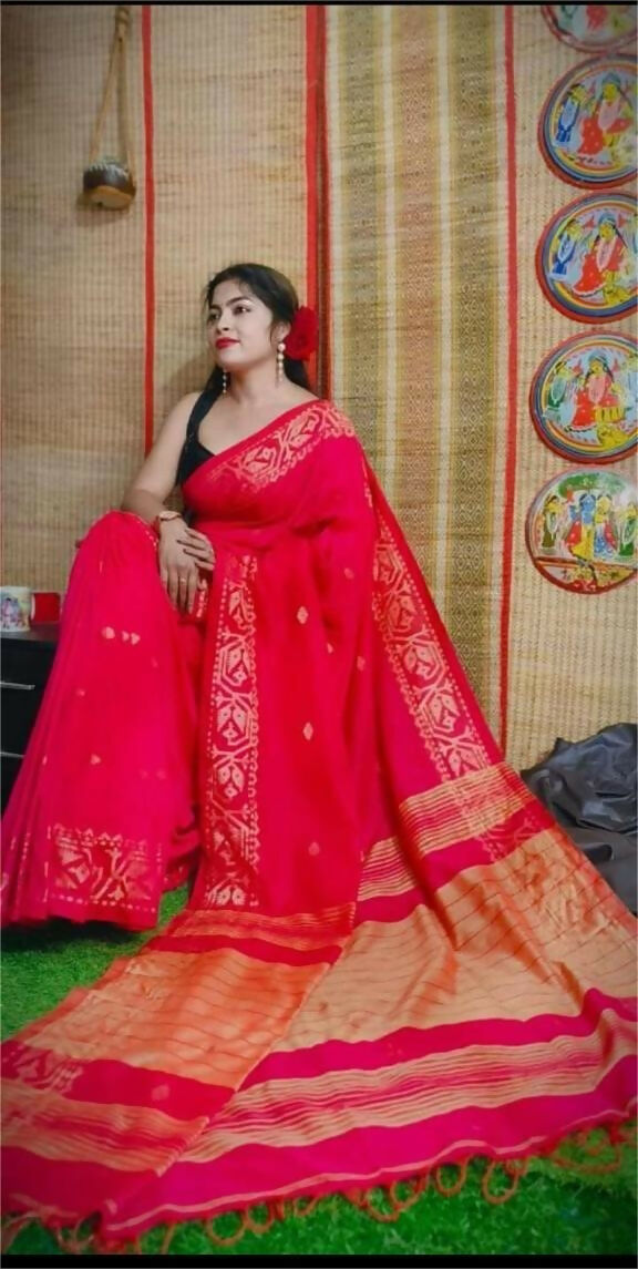 Exclusive Collection Beautiful Red Pure Cotton Woven Handloom Saree With Running Blouse Piece