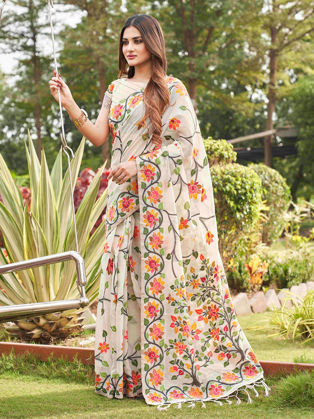 Tikhi Imli White Floral Woven Design Saree