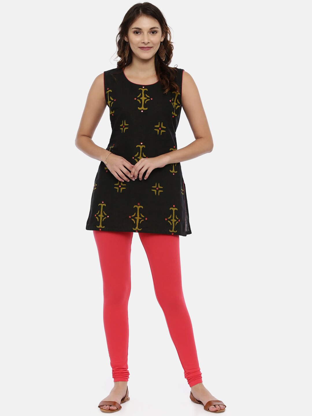 Souchii Red Solid Slim-Fit Churidar-Length Leggings