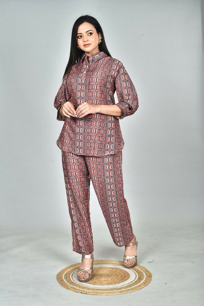 Morchari Digital Print Semi Muslin Co-Ord Set Top & Trouser-Multicolor