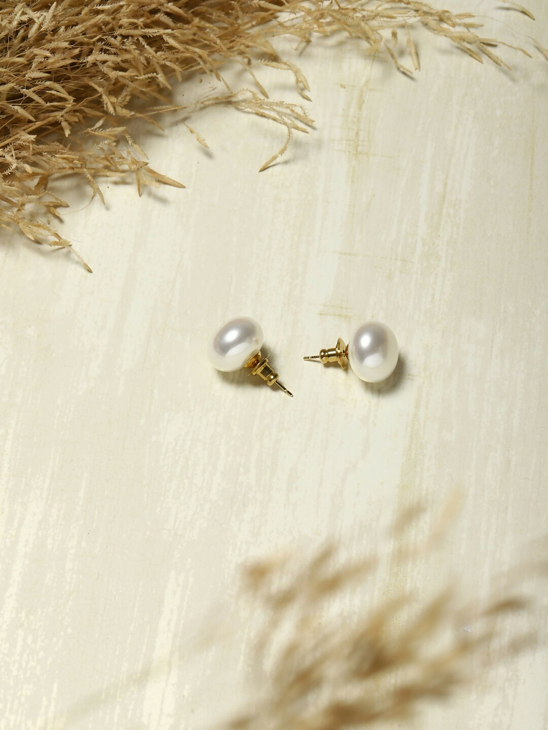 Pearl Studs (16mm)- Ruby Raang