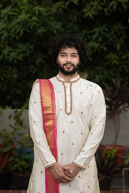 Classic Hand Embroidery Designer Pattu Kurta and Dhoti Set by Hilo Design