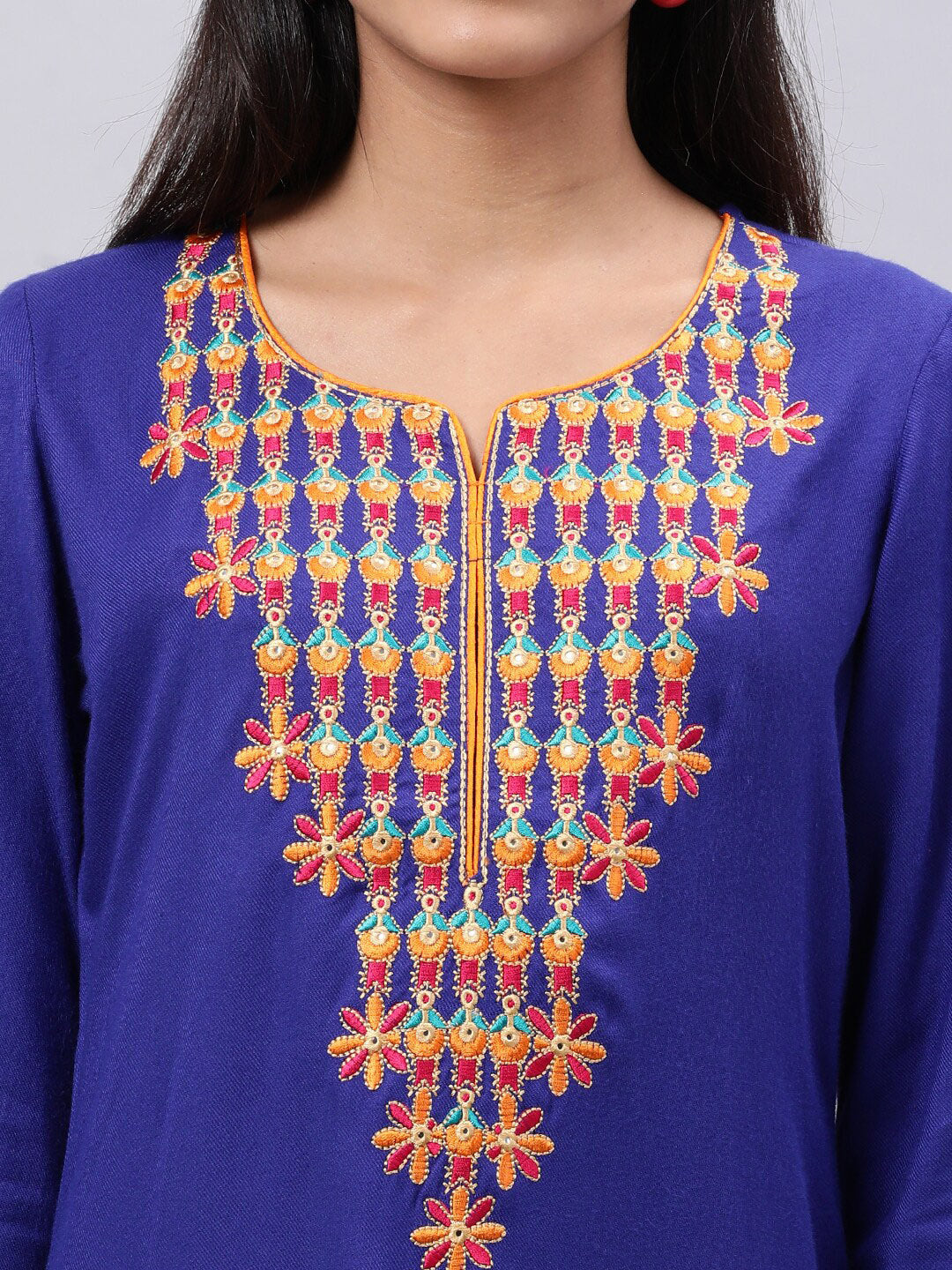 Souchii Women Beautiful Ethnic Motifs Yoke Design Mirror Work Kurta