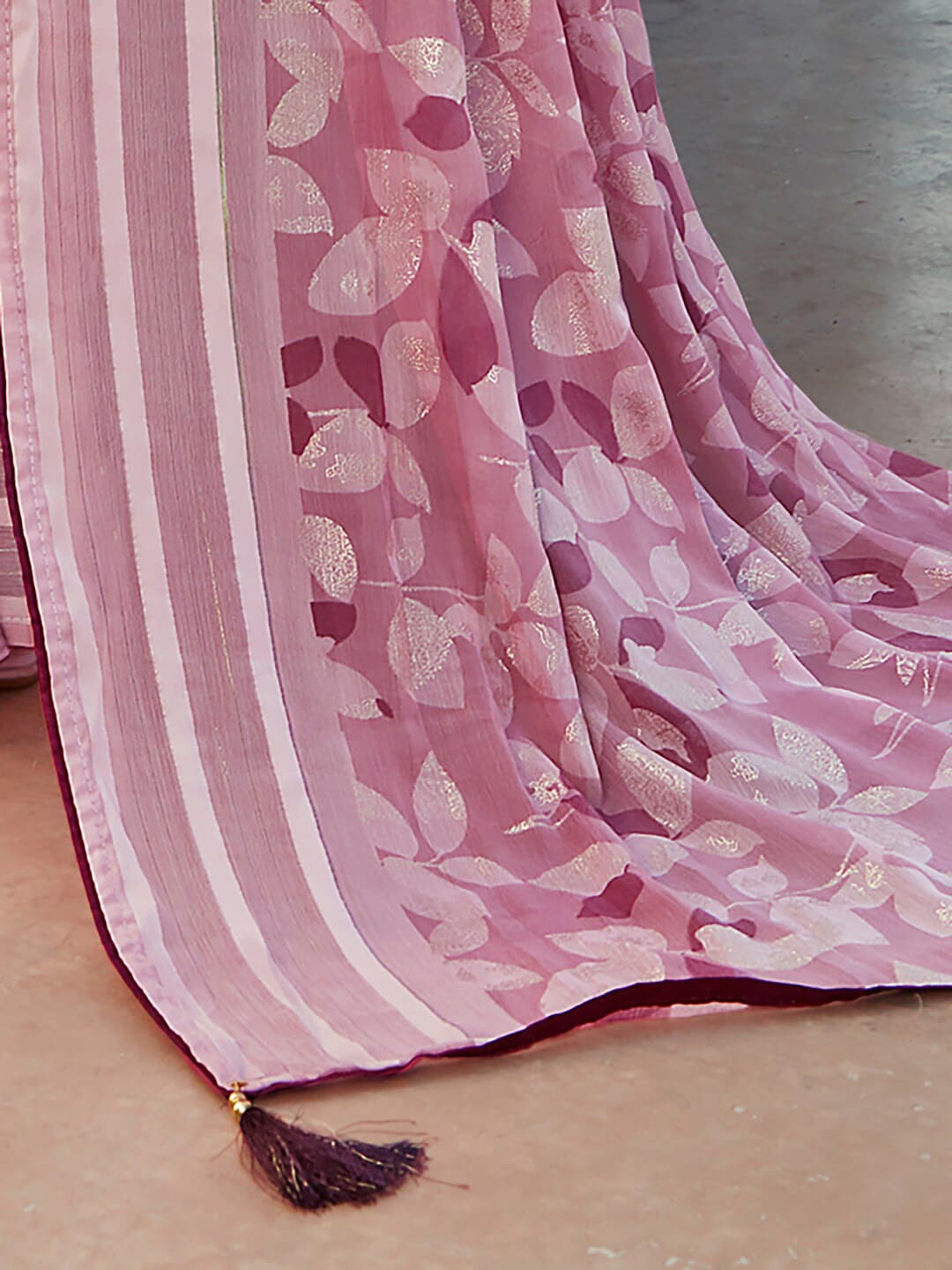 Saree Mall Floral Printed Pure Chiffon Block Print Saree