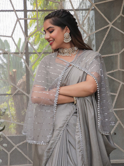 Tikhi Imli Embellished Border Sequinned Saree With Cape