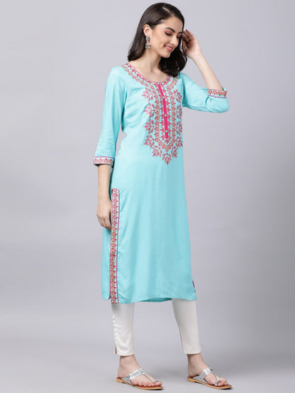 Souchii Women Blue & Pink Embroidered Round Neck Straight Kurta