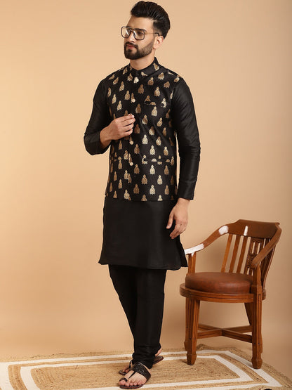 Sojanya Band Collar Regular Kurta & Churidar With Nehru Collar