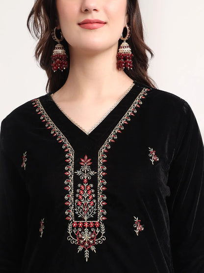 Yufta Black Straight Embroidery Kurta And Trouser With Dupatta Set