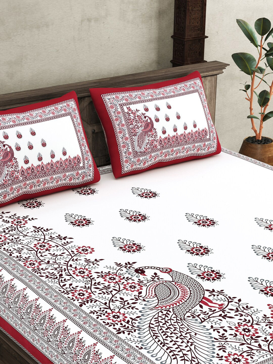 JAIPUR FABRICWhite Red Ethnic Motifs Cotton 250 TC King Bedsheet With 2 Pillow Covers