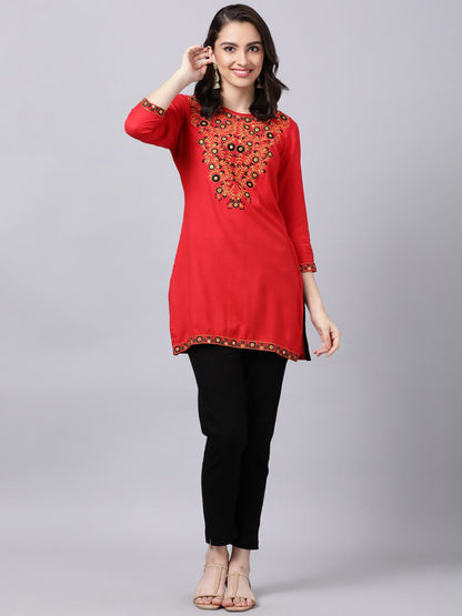 Souchii Women Red Yoke Design Thread Work Grandeur & Majestic Artwork Kurta