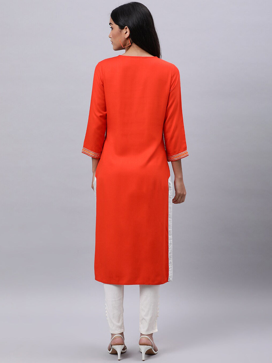 Souchii Women Ethnic Motifs Yoke Design Thread Work Beautiful Kurta