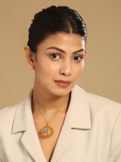 Nuyug 18k Gold-Plated Crystal Studded Minimal Chain Pendant Necklace