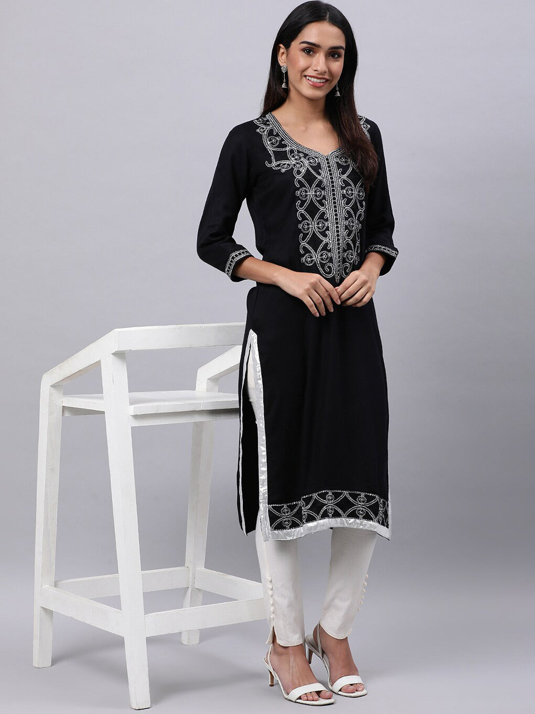 Souchii Women Black Ethnic Motifs Yoke Design Thread Work Kurta