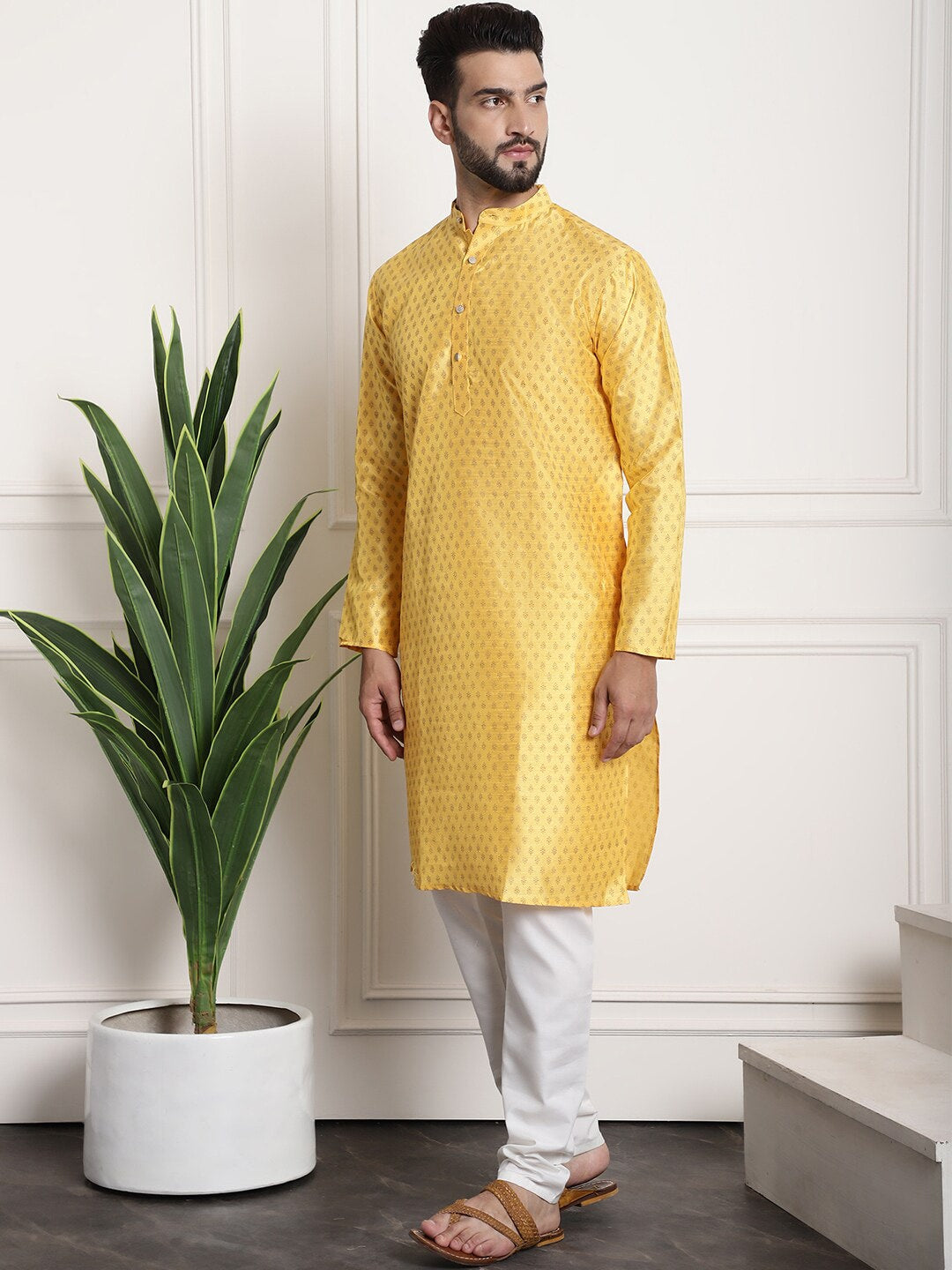 Sojanya Ethnic Motifs Printed Regular Kurta & Pyjamas With Nehru Jacket