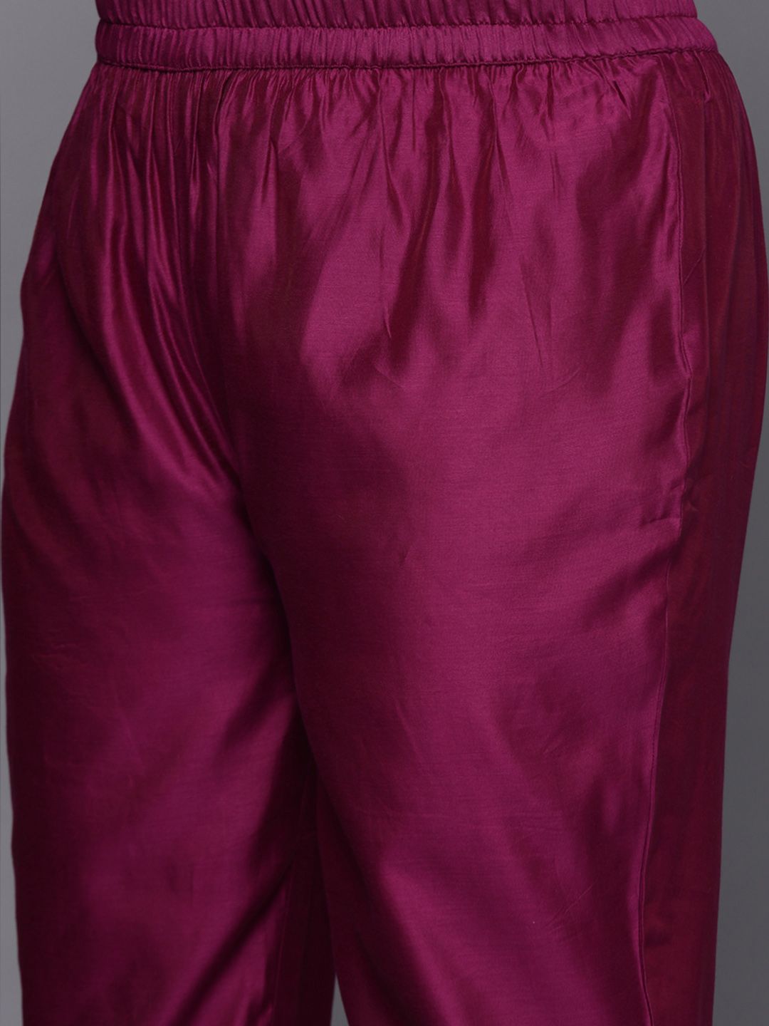 Sztori Plus Size Yoke Design Regular Sequinned Chanderi Silk Kurta & Trousers With Dupatta