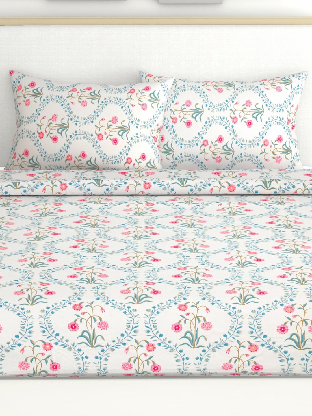 haus & kinder Blossoms Pink & White 186 TC Cotton Queen Bedsheet With 2 Pillow Covers