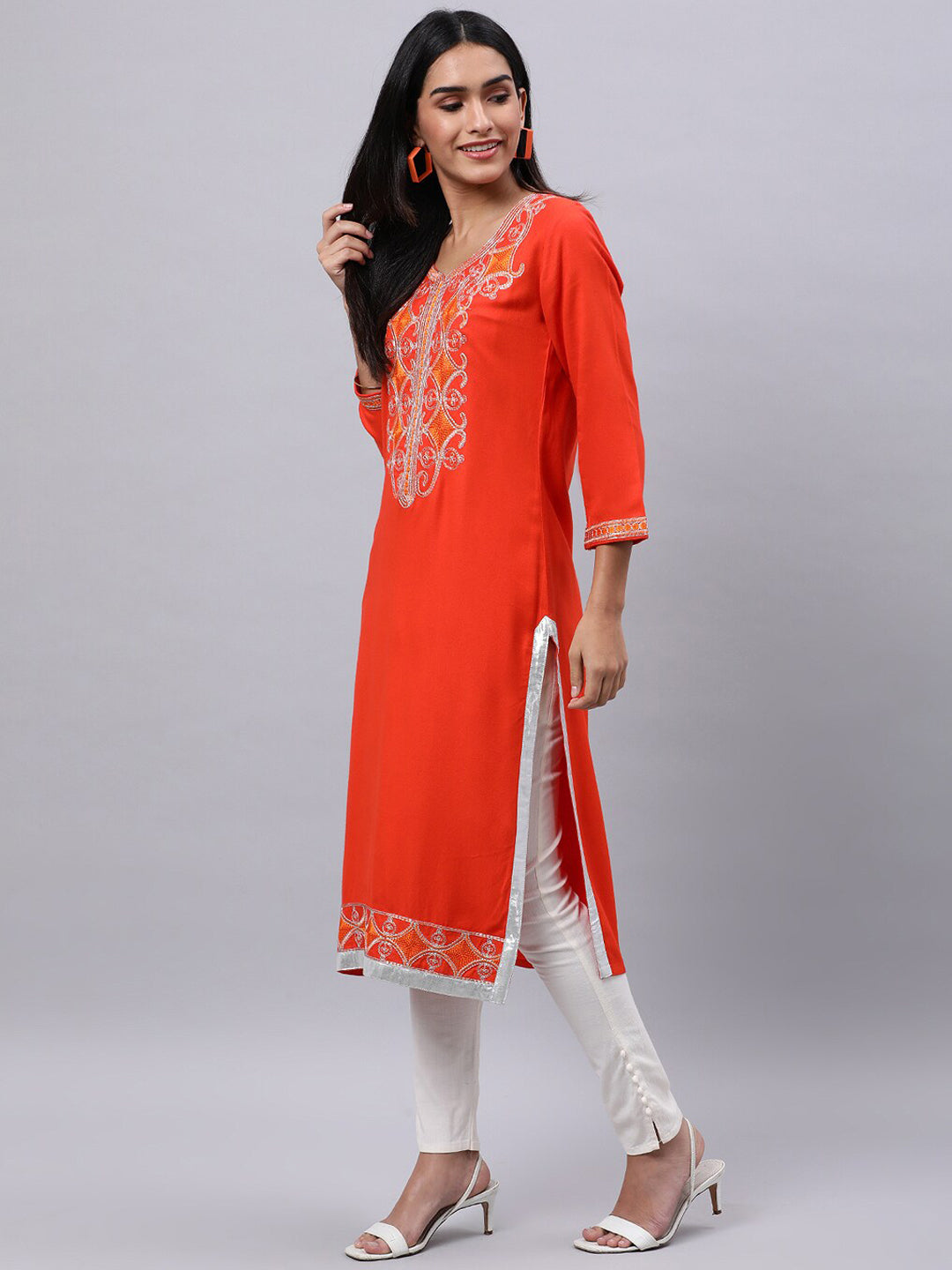 Souchii Women Ethnic Motifs Yoke Design Thread Work Beautiful Kurta