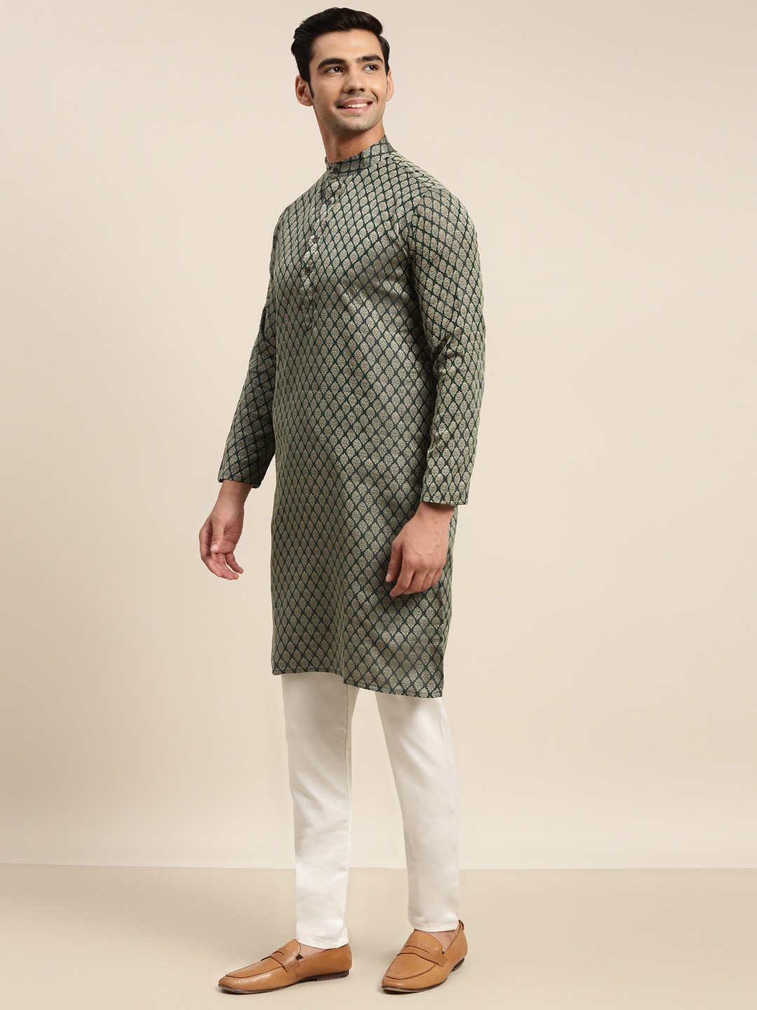 Sojanya Men Green Ethnic Motifs Kurta with Pyjama & Nehru Jacket