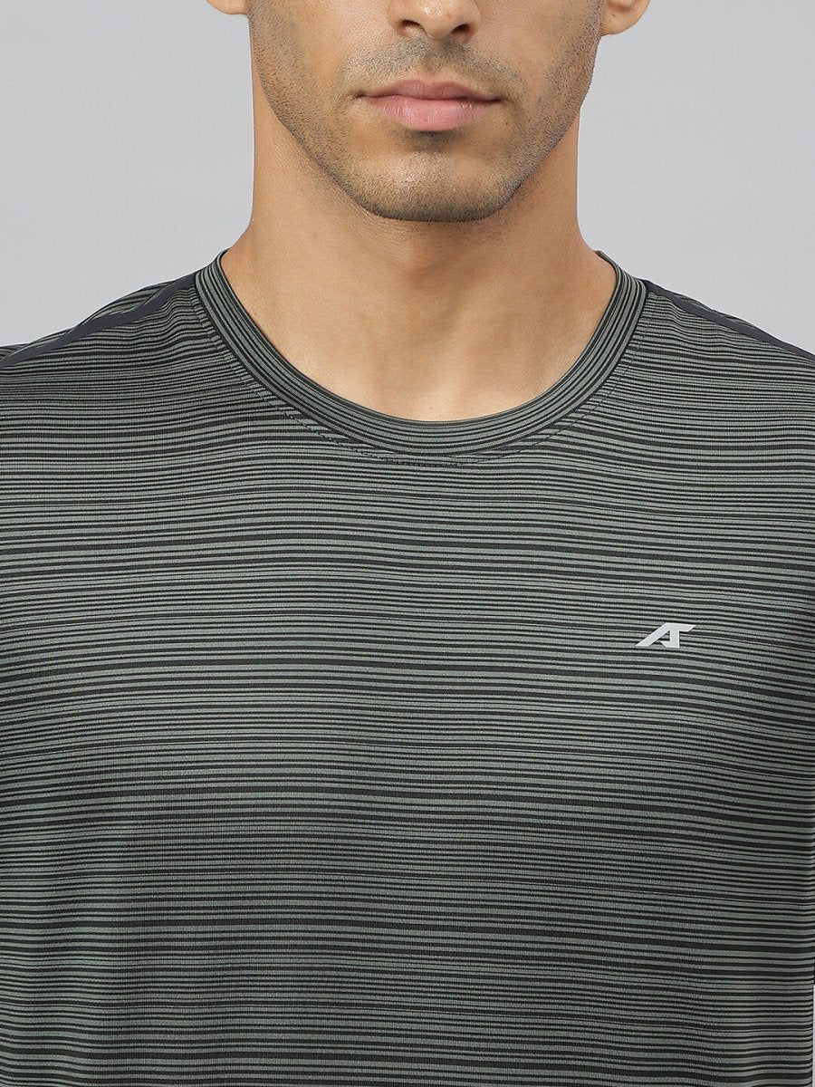 Alcis Men Stretch-X Anti-Static Slim-Fit Round Neck Running T-Shirt