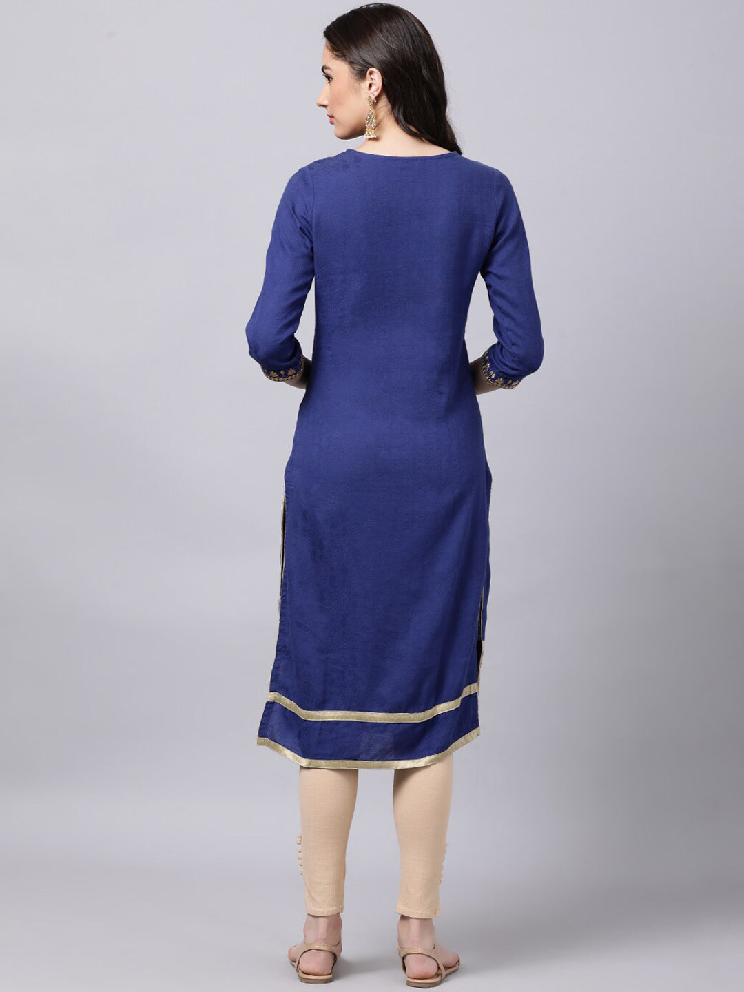 Souchii Women Blue Yoke Design Thread Work Grandeur & Majestic Artwork Kurta