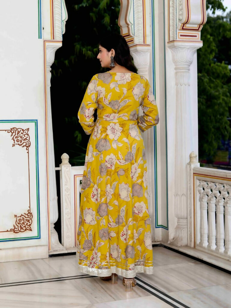 Miravan Women's Cotton Gotapatti And Lace Border Details Floral Printed Yellow Anarkali Kurta