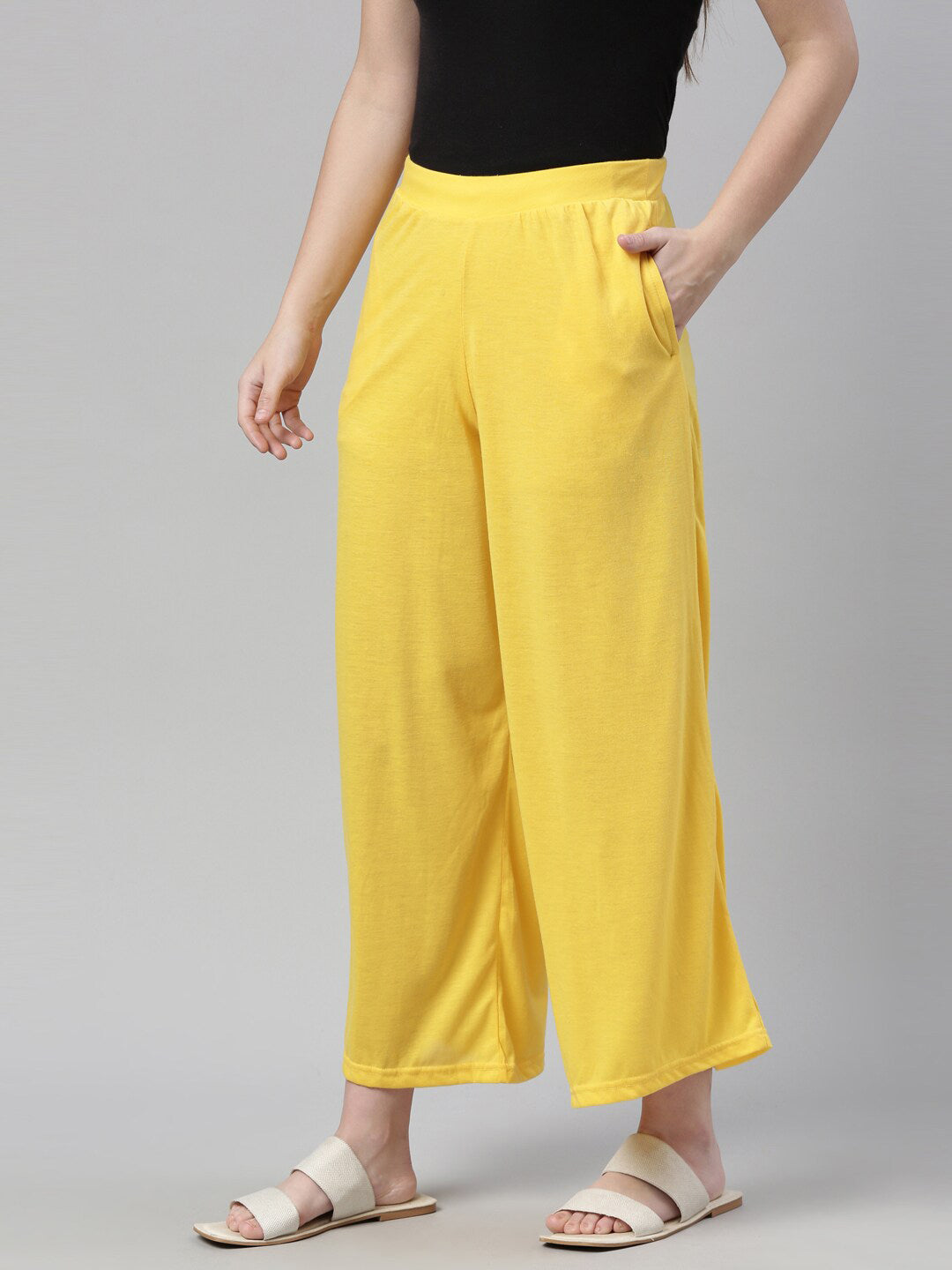 Souchii Women Yellow Knitted Palazzos