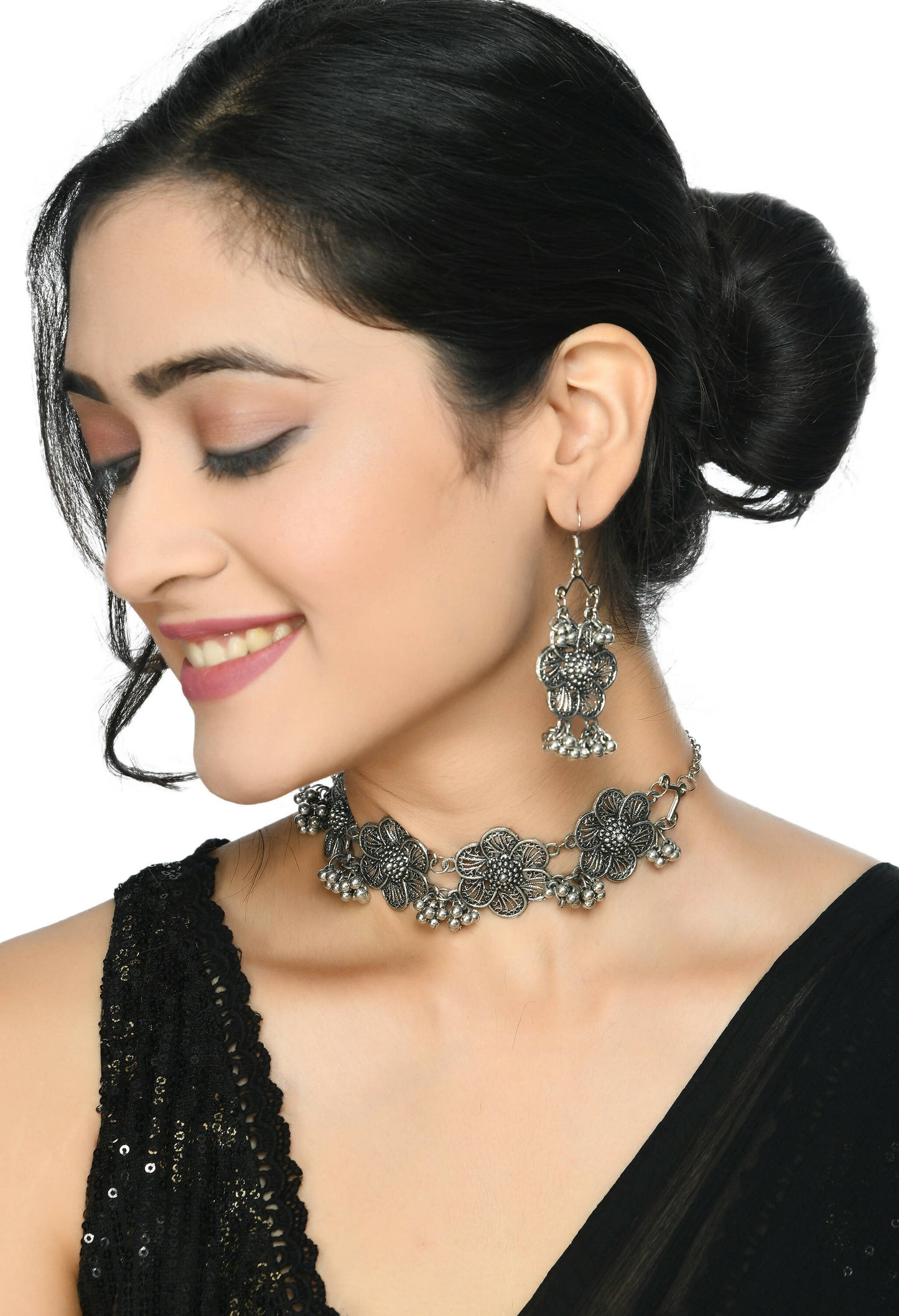 Mominos Fashion Johar Kamal Silver-Plated Brass Finish Floral Desgin Choker For Women