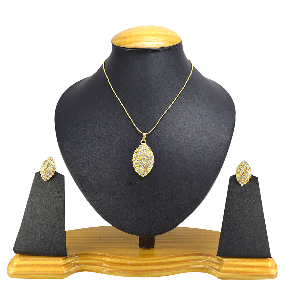 Gold-Polished Alloy Rhinestones Studded Pendant Set - The Pari