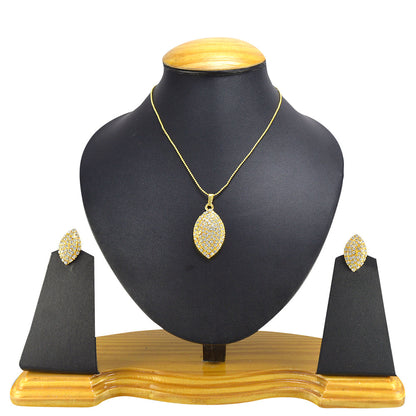 Gold-Polished Alloy Rhinestones Studded Pendant Set - The Pari