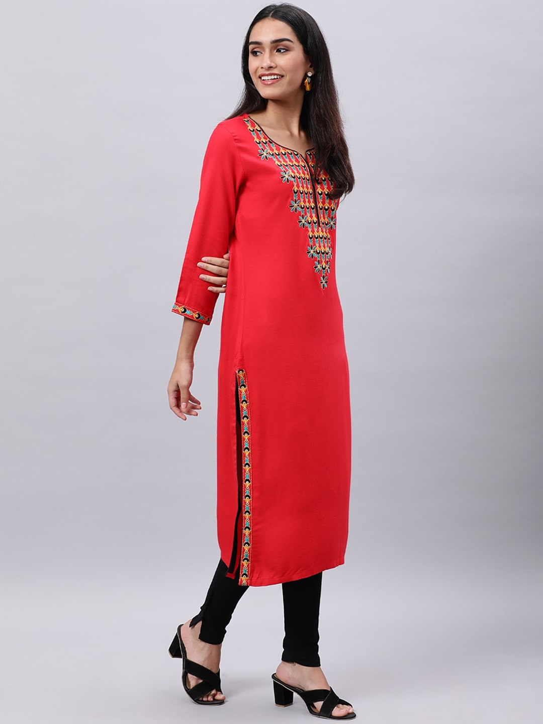 Souchii Red Yoke Design Thread Work Grandeur & Majestic Artwork Kurta