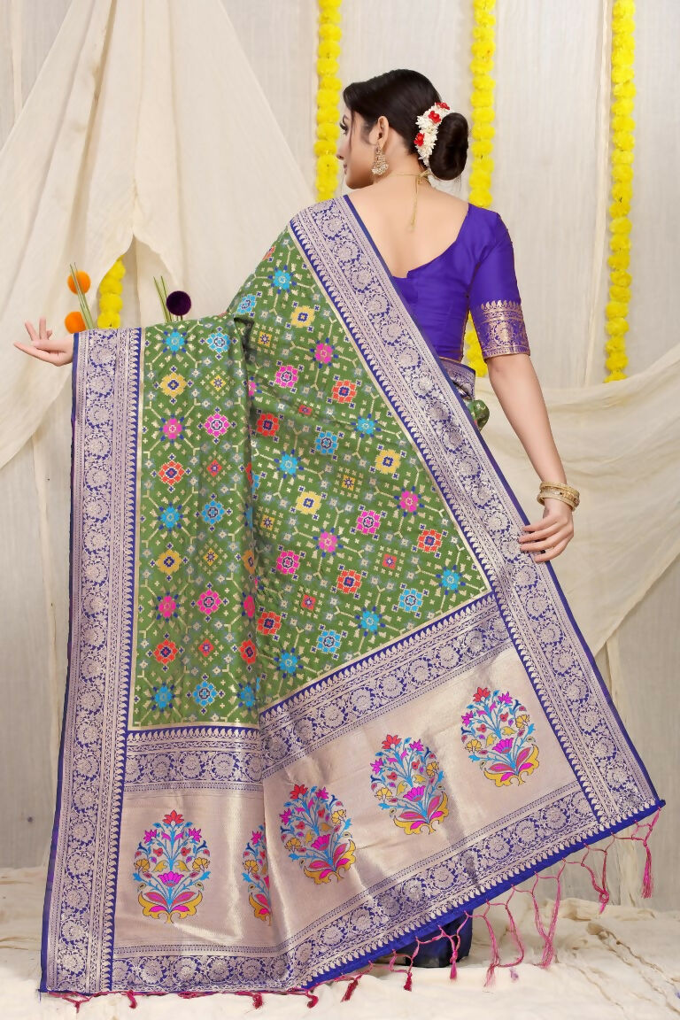 Jyoti Fashion Women's Green Patola Silk Zari Woven Saree with Blouse