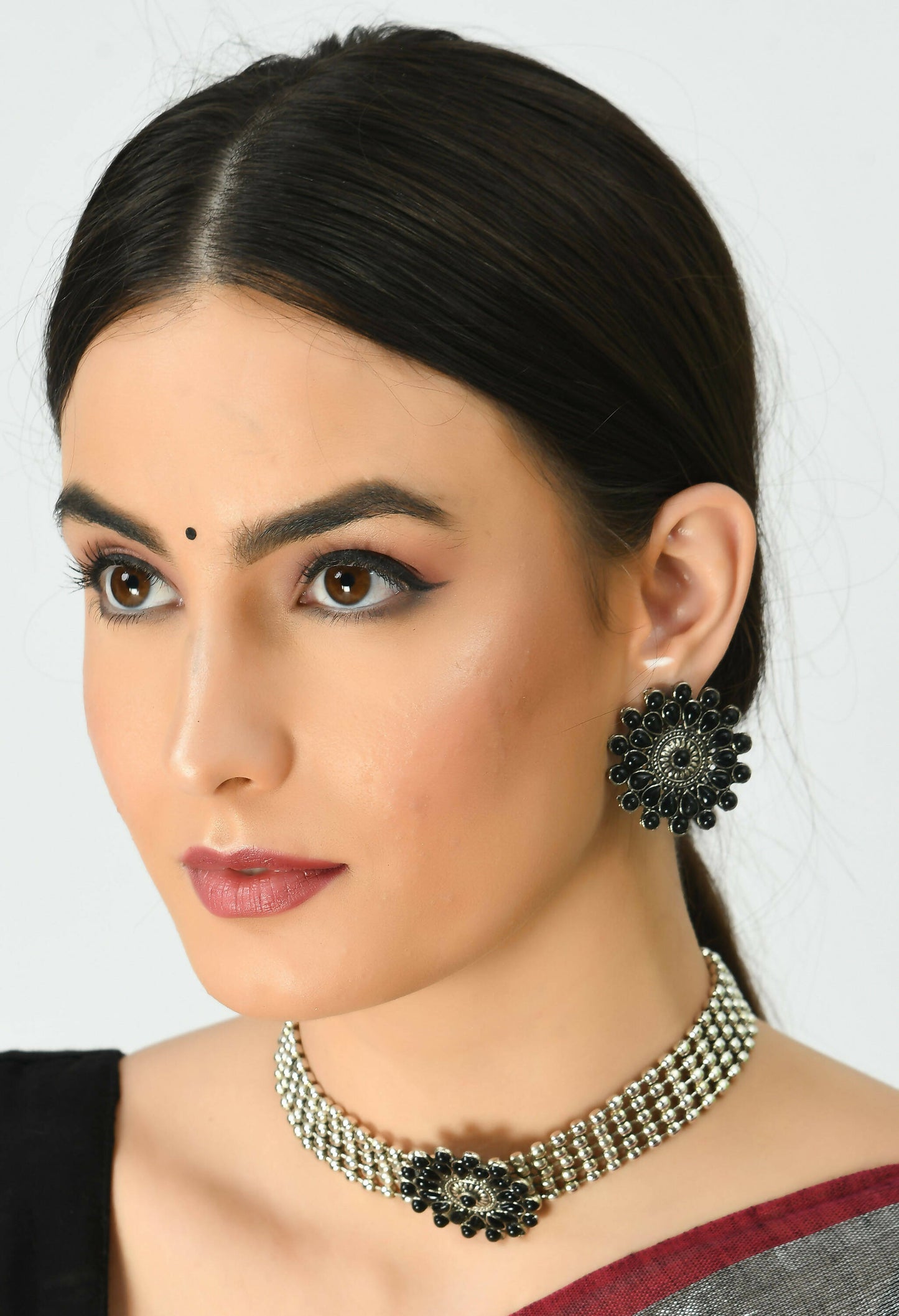 Mominos Fashion Johar Kamal Oxidised Silver-Plated Brass Finish Kundan Choker For Women (Black)