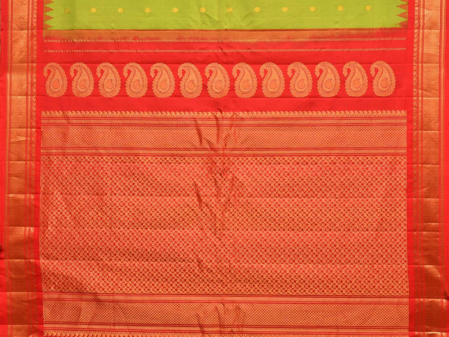 Green and Red Gadwal Silk Handloom Saree with Mango Pallu Design - Global Threads