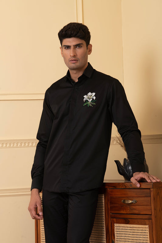 Flower Embroidery Shirt by Hilo Design