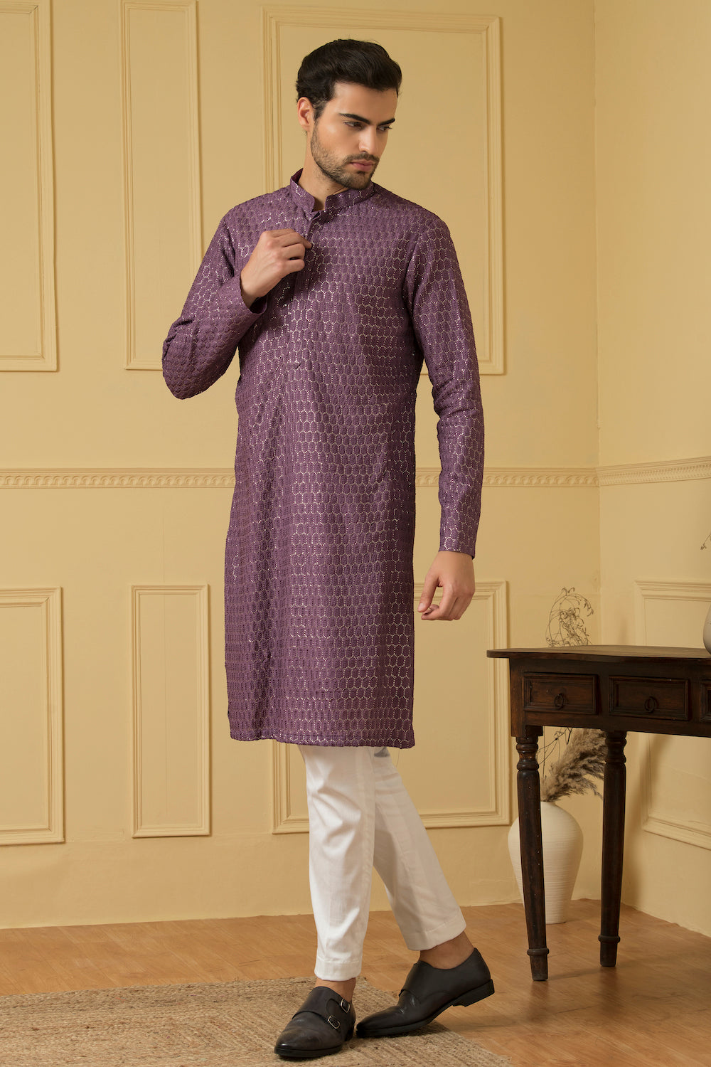 Purple Lucknowi Threadwork Kurta by Hilo Design