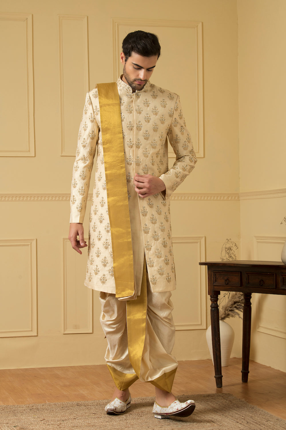 Esplendor Designer Men's Sherwani by Hilo Design