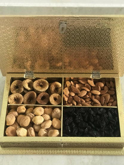 SK Mithaii | Assorted Rajasthani Elephant Design Dry Fruit Box | Almonds | Apricots | Figs | Black Resins |4 Partition