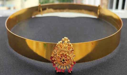 Plain Gold-Polished Hip belt with Temple Pendant