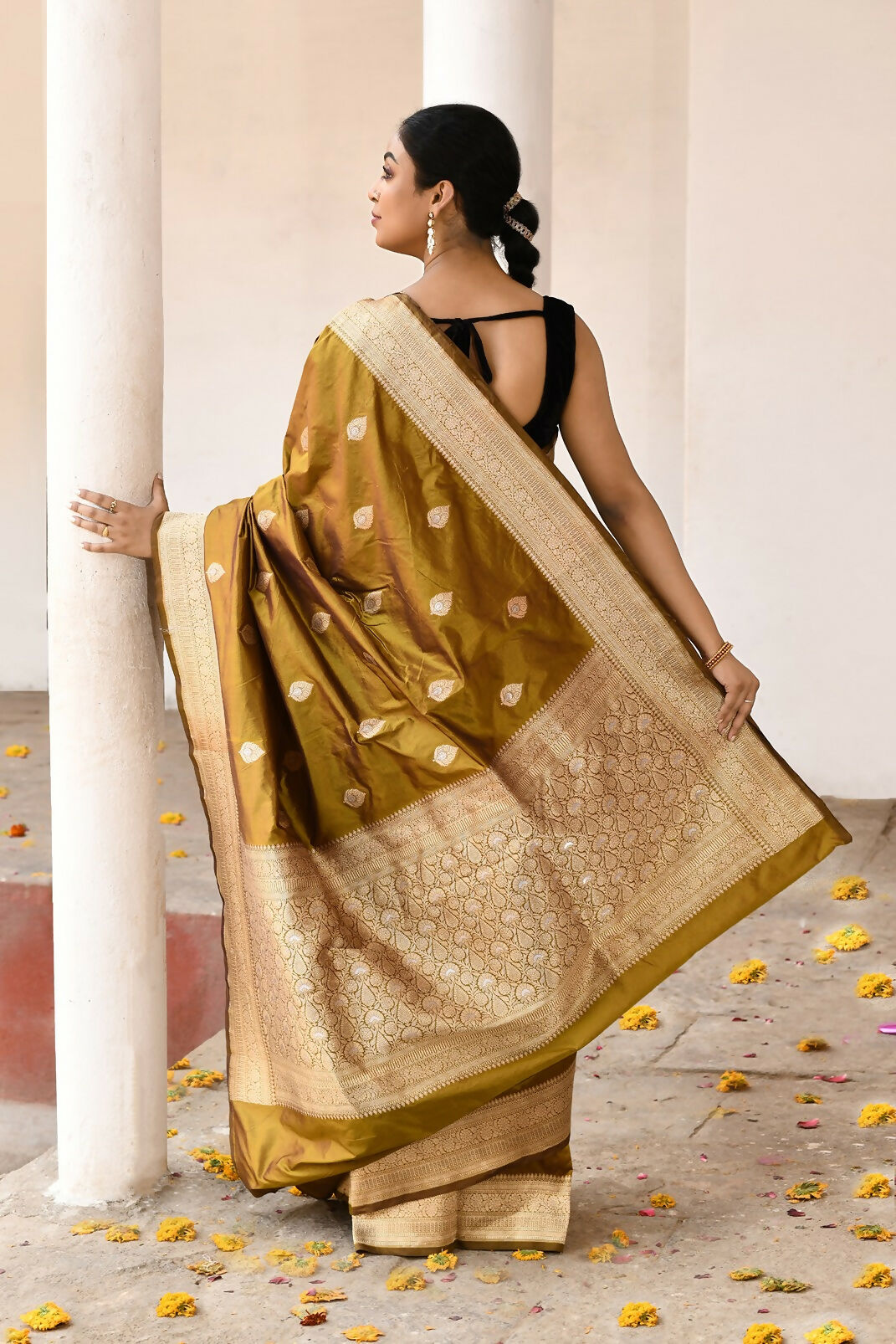 Joban Fashion Olive Pure Katan Pure Handloom Banarasi Silk Saree
