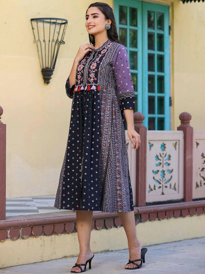 Juniper Women's Lavender Printed Embroidered Flared Dress