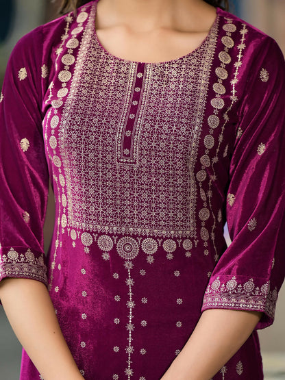 Juniper Women's Wine Ethnic Motif Printed Velvet Kurta Set With Lace