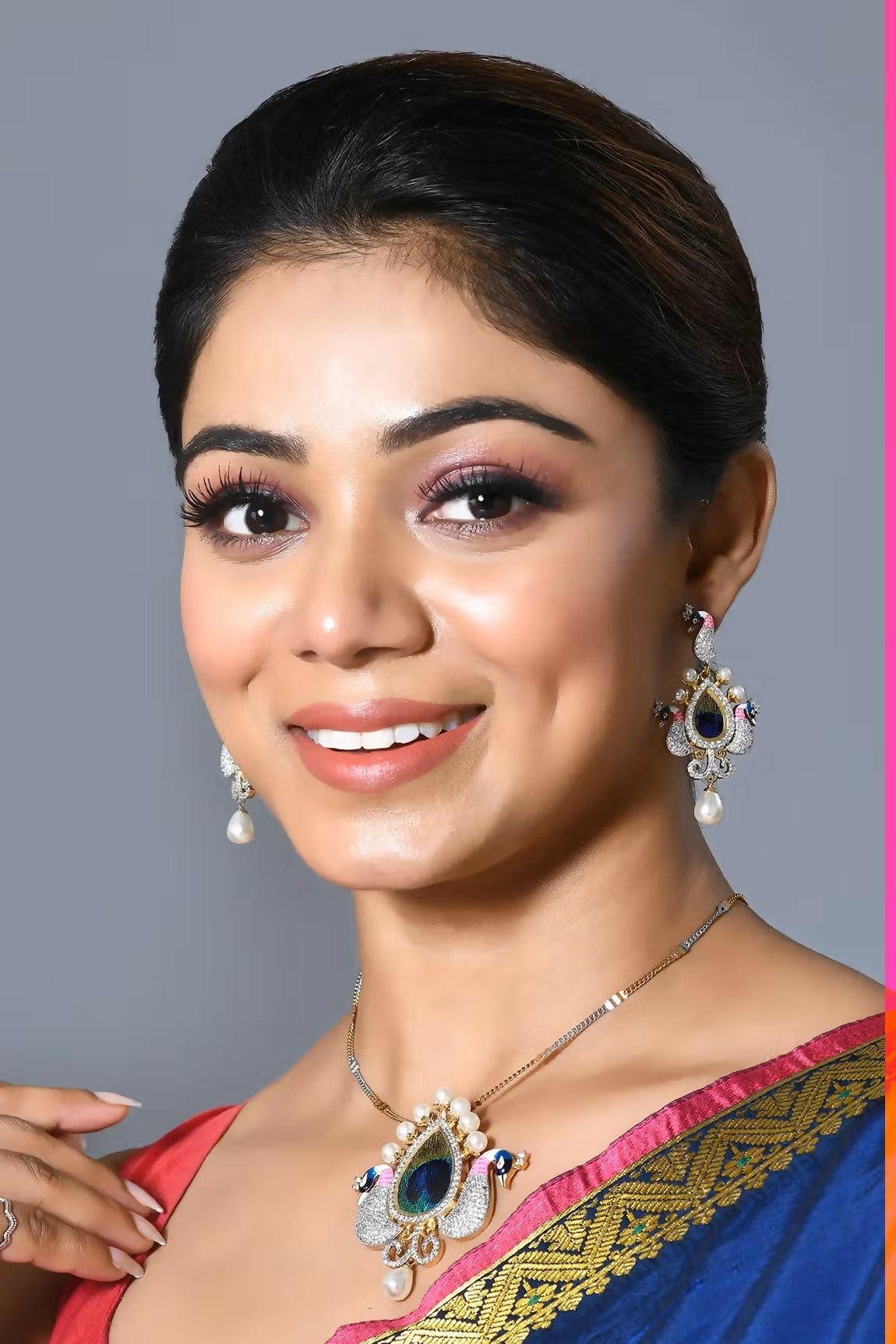 Joban Fashion Women Golden White Multi Pendant Set With Earrings