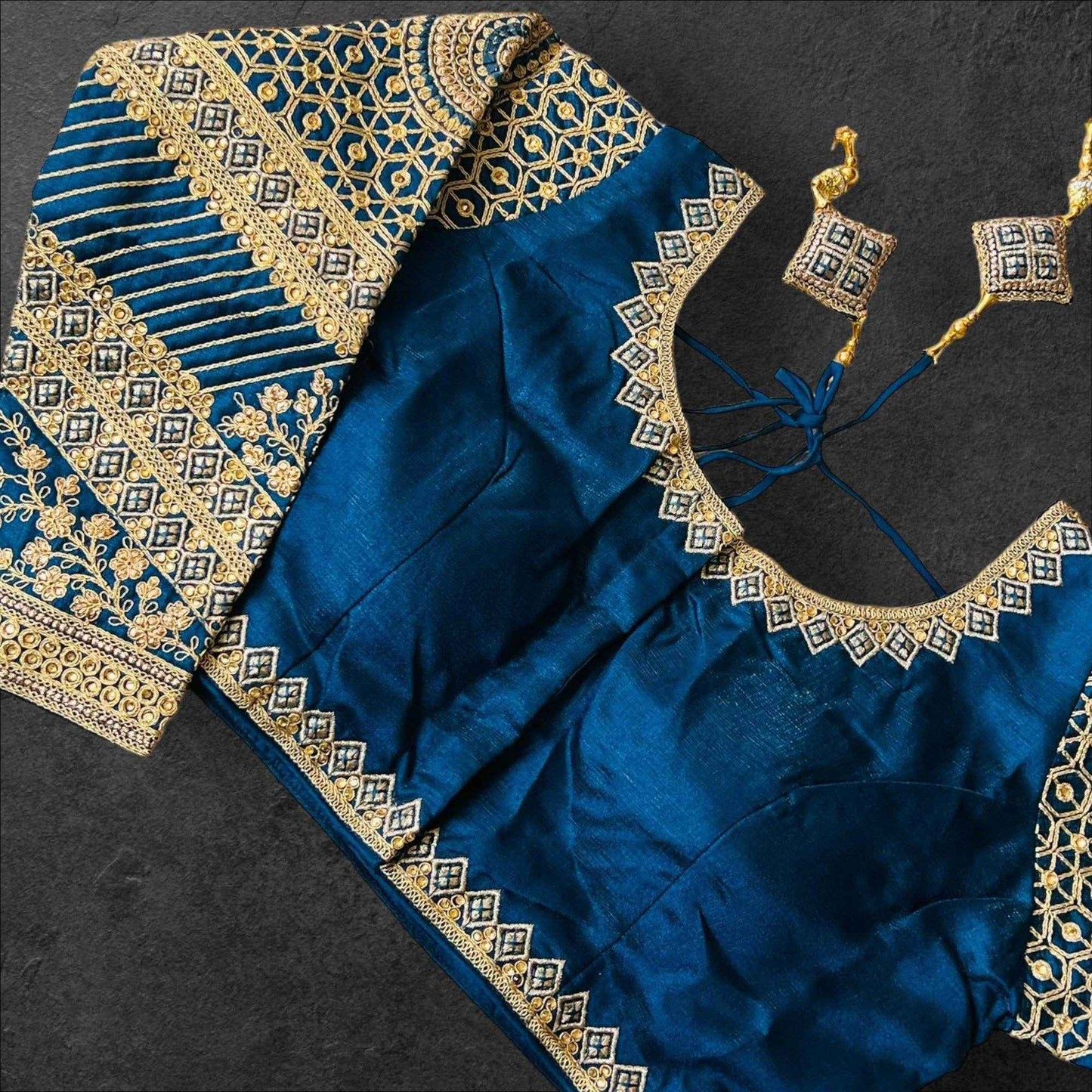 Full sleeves blouse