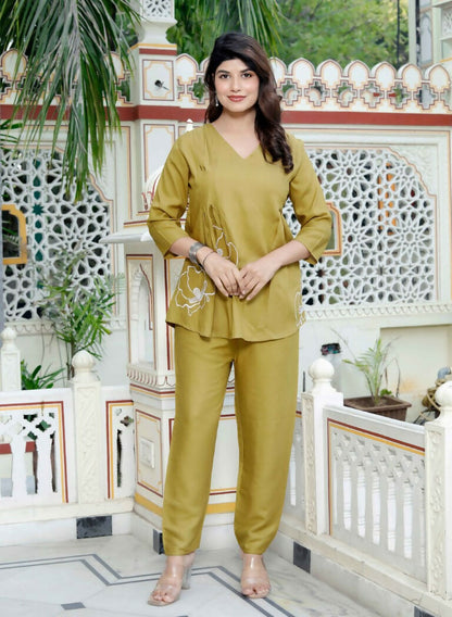 Miravan Women's Mehandi Solid Co-Ord Set