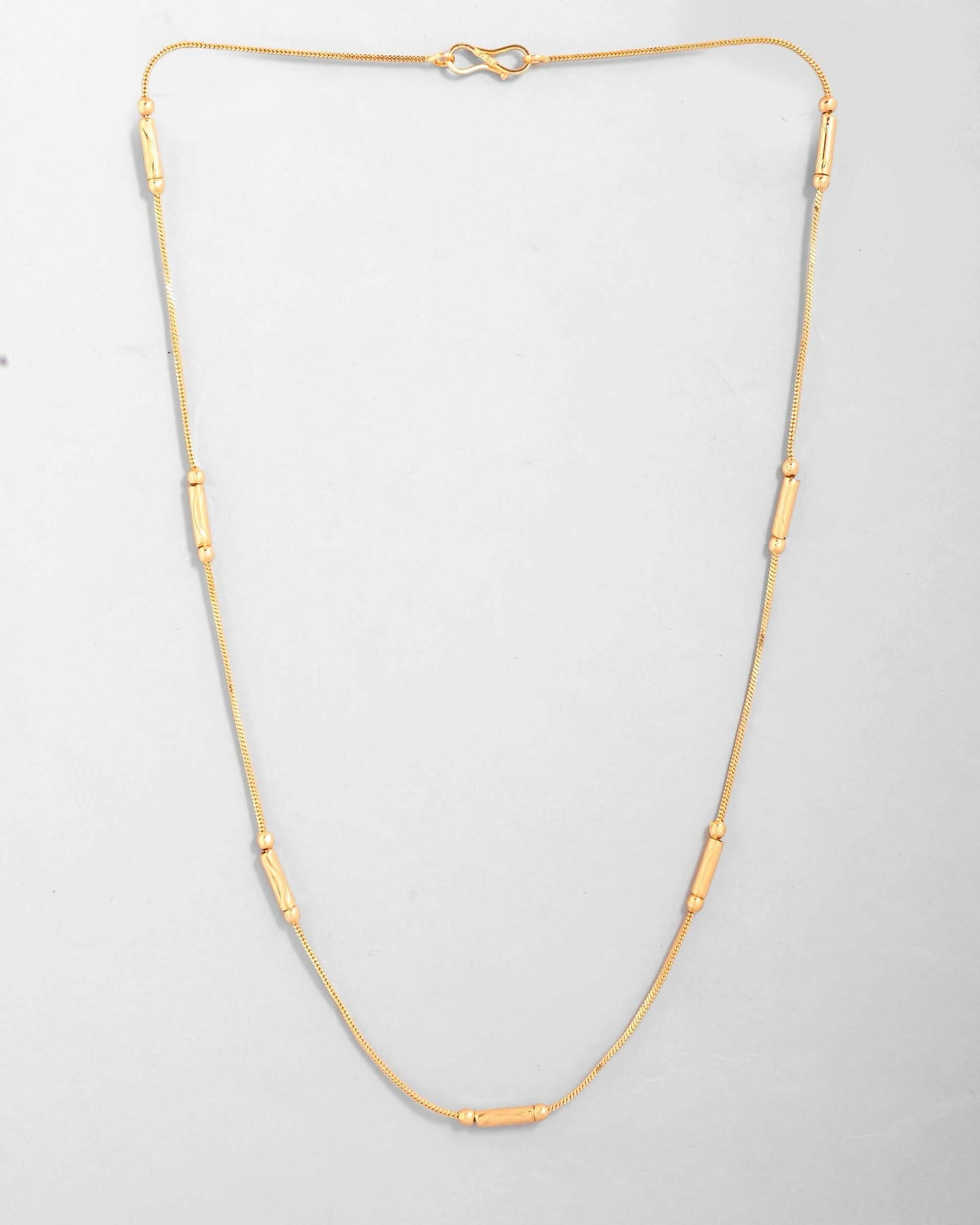 VOJ Gold-Polished Designer Chain With Gold Pipe