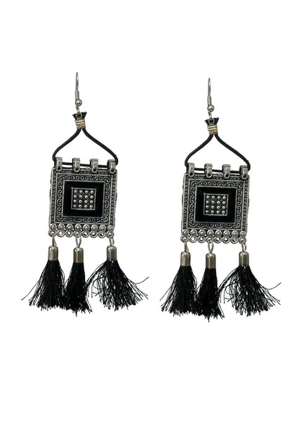 Mominos Fashion Johar Kamal Oxidised Silver-Plated Brass Finish Tassel Work Handicraft Choker For Women (Black)