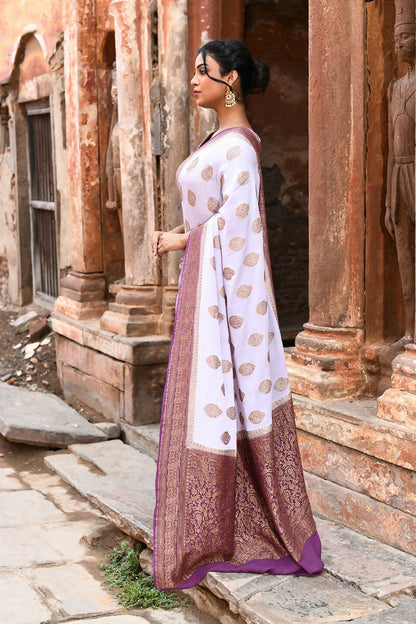 Joban Fashion Light Purple Crepe Chiffon Pure Handloom Banarasi Silk Saree