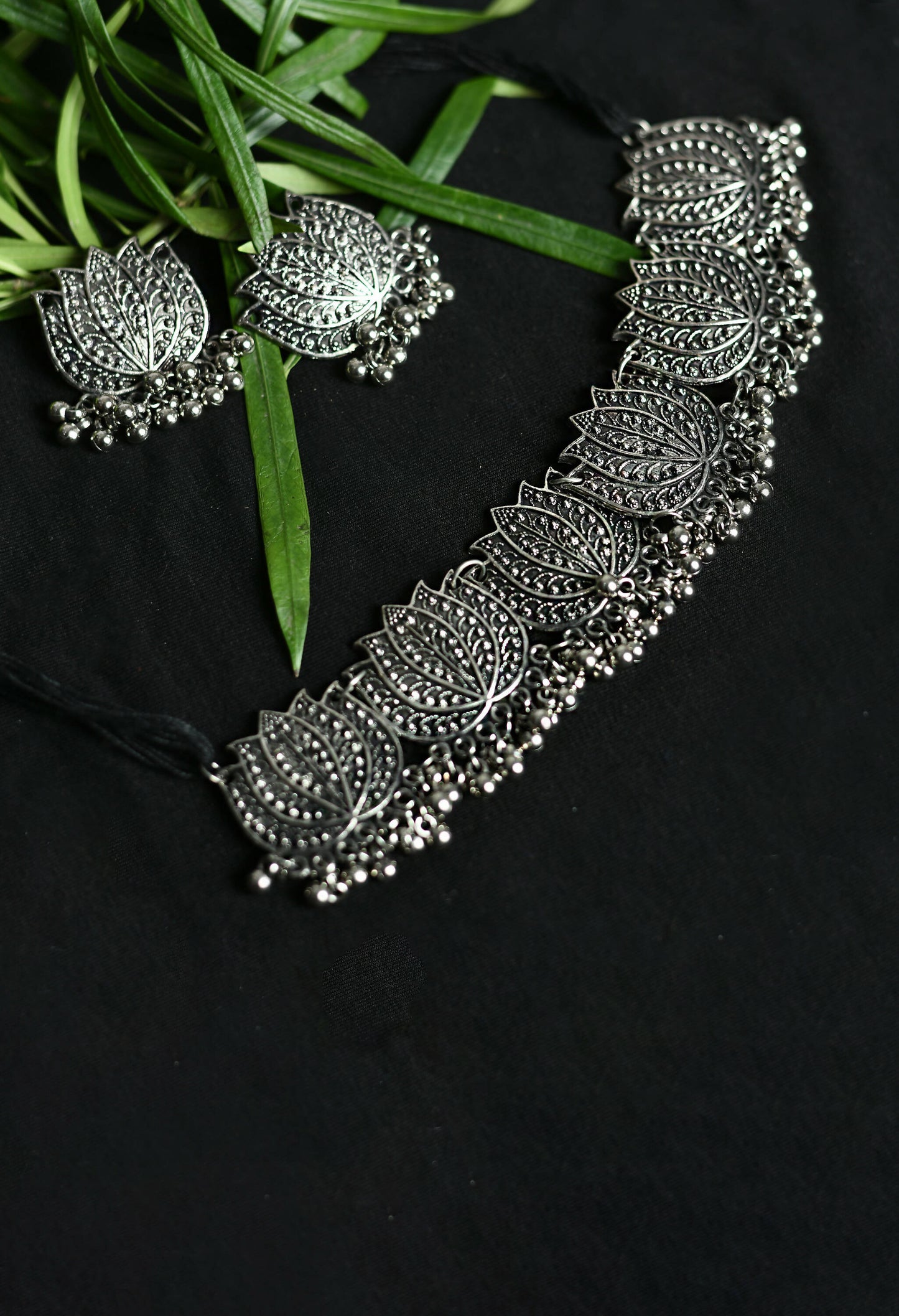 Mominos Fashion Johar Kamal Silver-Plated Brass Finish Lotus Design Choker For Women