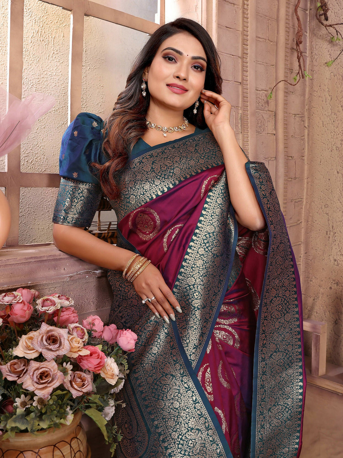 Joban Fashion Magenta Banarasi Soft Silk Woven Saree